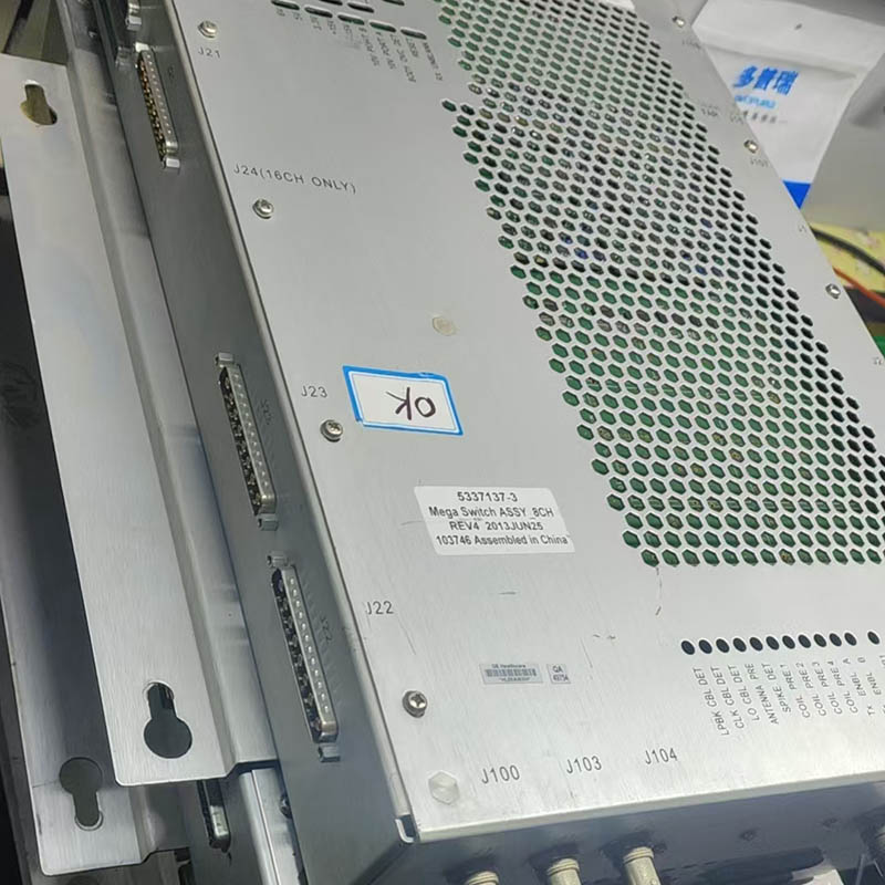 Como resolver a instabilidade de testes de equipamentos médicos com o GE 5337137-8 Mega Switch?